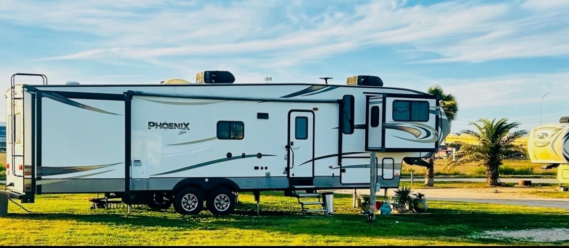 Level, paved sites make setup easy for any size rig
