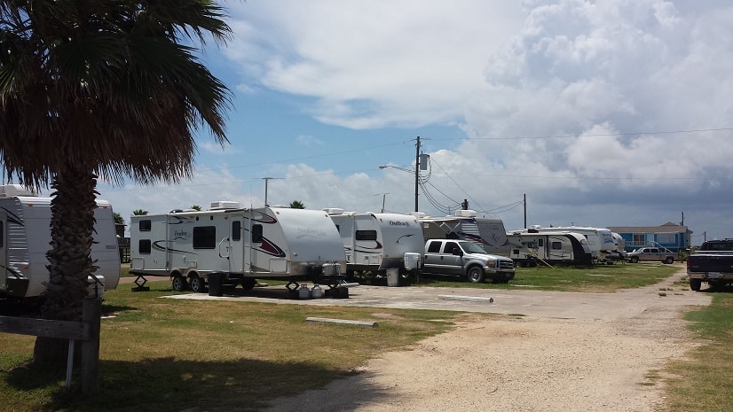 Comfortable sites surrounded by palm trees and coastal breezes