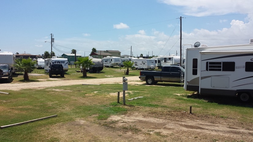 Fifth-wheel and travel trailer sites with full electric, water & sewer